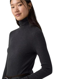 T-Shirt Dolcevita Levi's Mia a Manica Lunga in Tencel e Lana