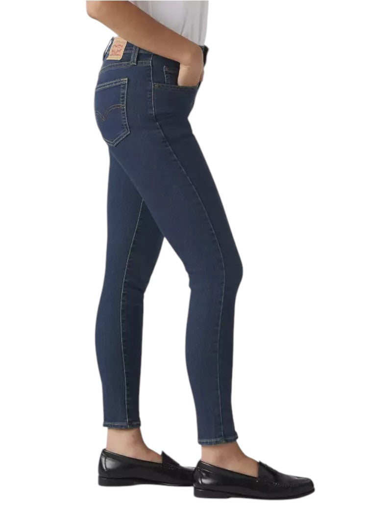 Jeans Donna Levi's 721 Skinny a Vita Alta in Denim Elasticizzato